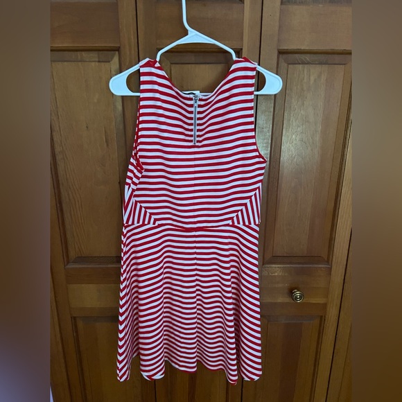 H&M DRESS - Picture 3 of 4